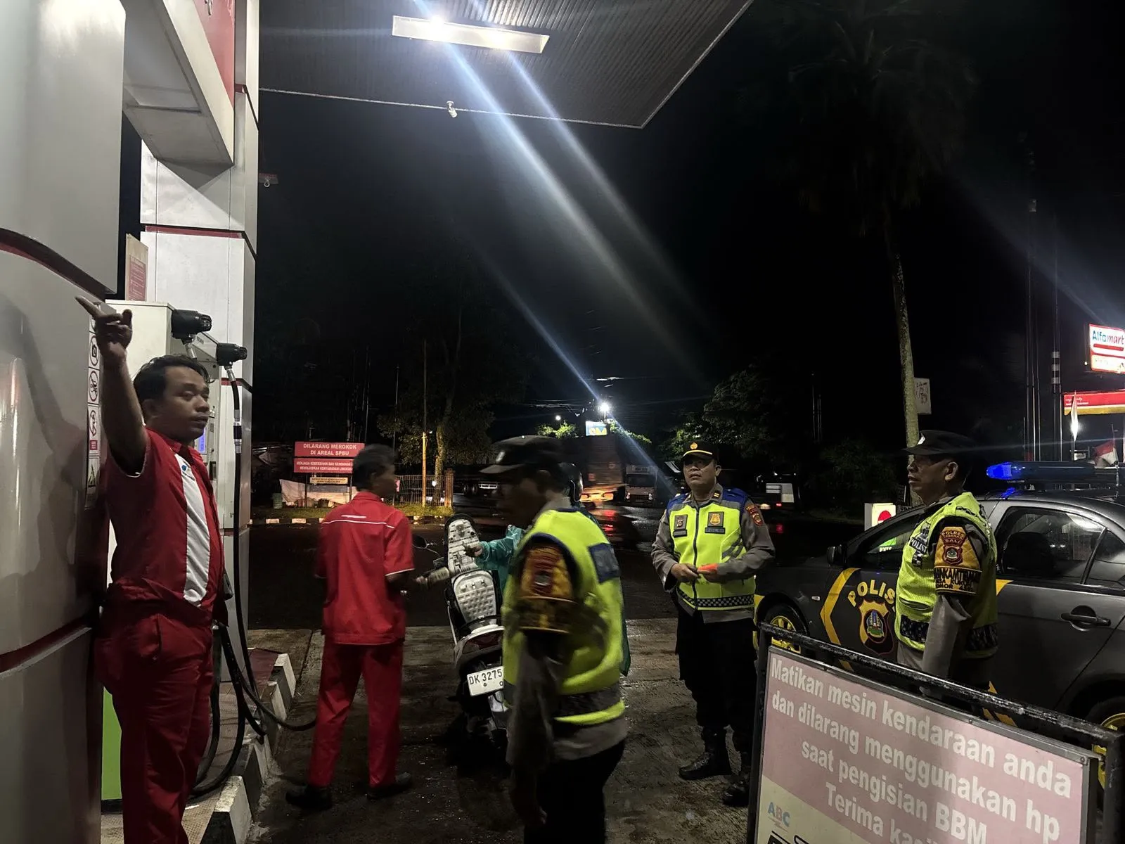 Antisipasi Tindak Kriminalitas pada Malam Hari, Polsek Kerambitan Optimalkan Kegiatan Patroli Blue Light Sasar Obyek Vital
