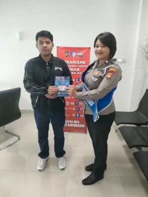 Berikan Kemudahan kepada Masyarakat, Polres Karangasem Ajak Masyarakat Manfaatkan Layanan SIM Online SINAR