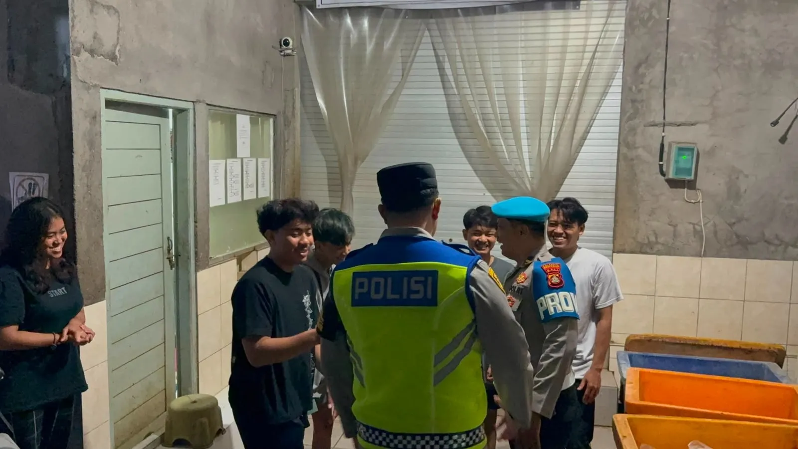 Jaga Situasi Kamtibmas, Polsek Denpasar Barat Tingkatkan Kegiatan Patroli Sambang