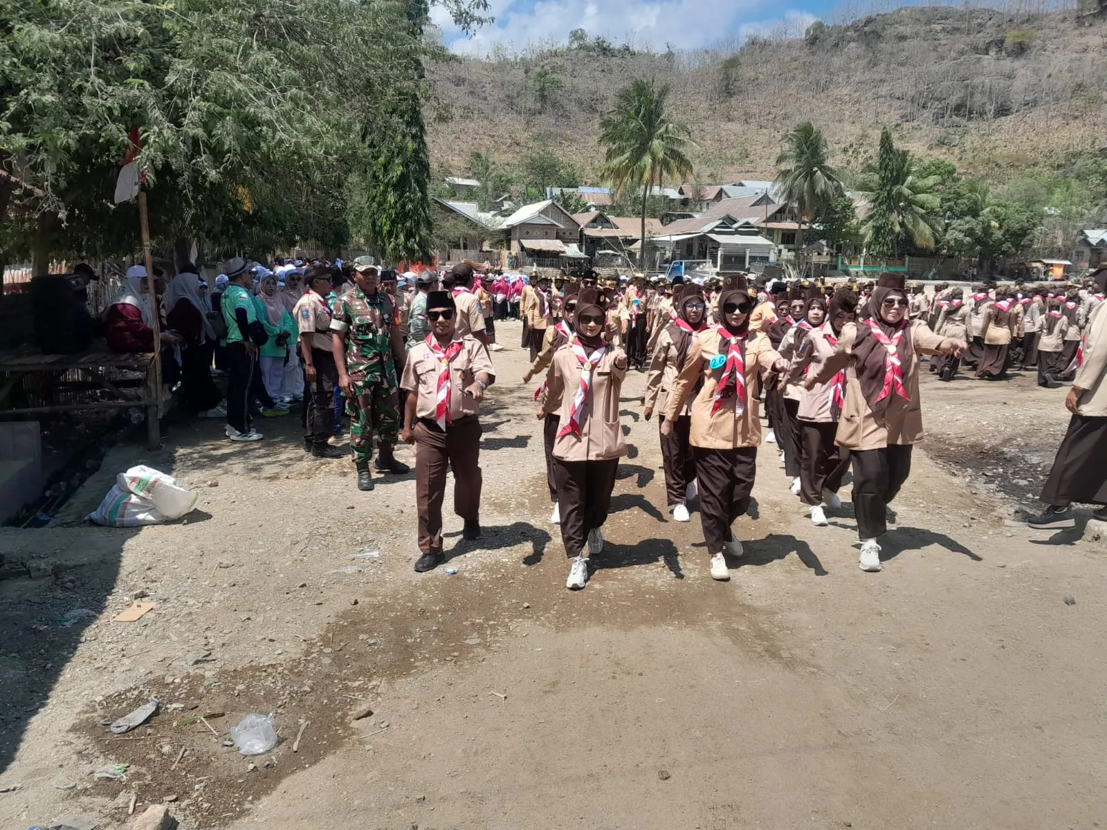 ​Muspika Belo Hadiri Semarak Gerak Jalan Indah Instansi dan Umum di Kabupaten Bima
