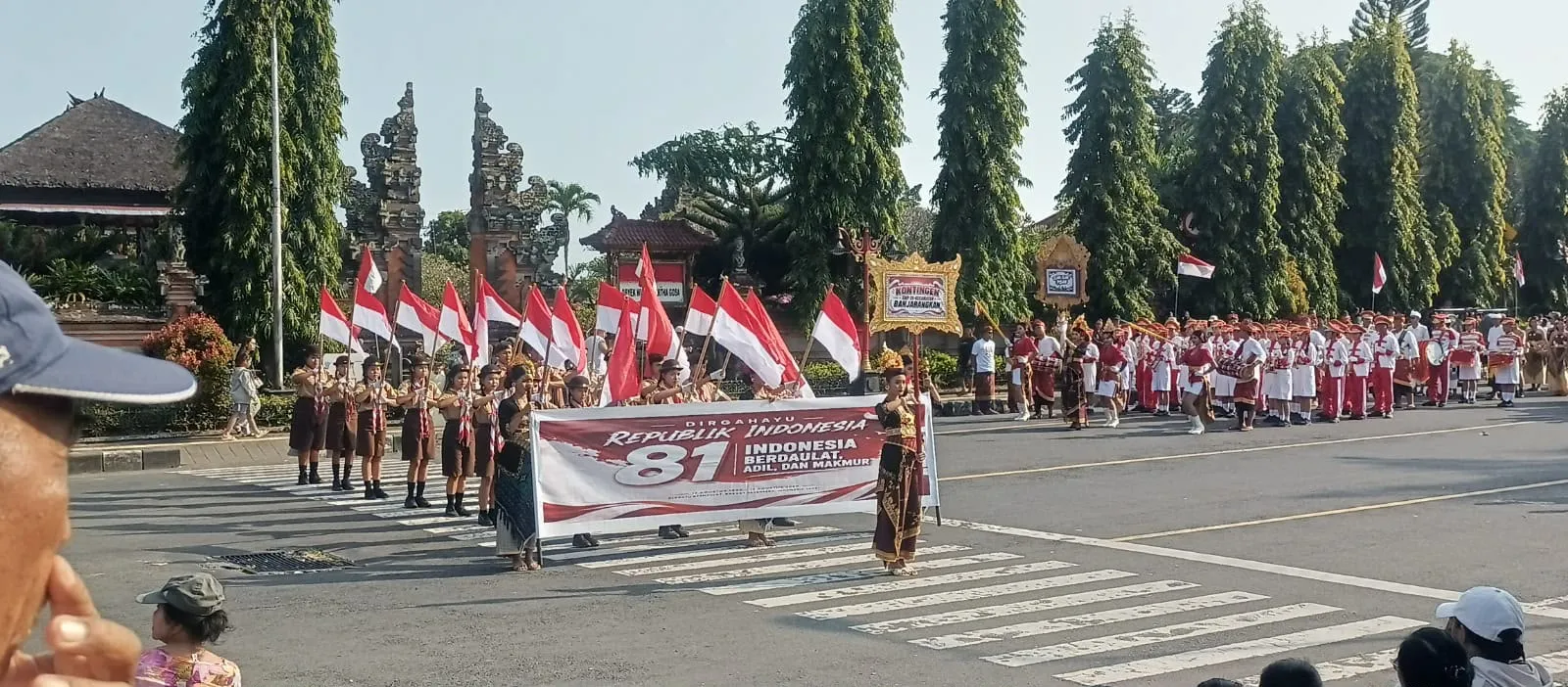 Semarak Kemerdekaan Dalam Balutan Seni dan Budaya Membara di Bumi Mahottama, Pawai Budaya SMP Dan SMA/SMK Warnai HUT RI Ke 81
