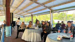 Perkuat Kemanunggalan TNI dan Rakyat, Kodim 1601 Hadiri Pacuan Kuda Humba Cup IV