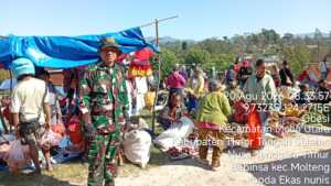 Ciptakan Suasana Aman di Pasar Kapan, Koramil Mollo Utara Aktif Berikan Imbauan kepada Masyarakat
