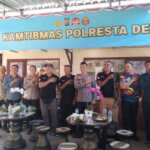 Ngopi Kamtibmas Bersama Pokmaswas, Kapolsek Dentim Bahas Keamanan Kawasan Pantai dan Konservasi Penyu