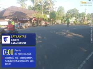 Unit Turjawali Sat Lantas melaksanakan Pengaturan dan Penjagaan di Pos 3 Patung Salak Jasri