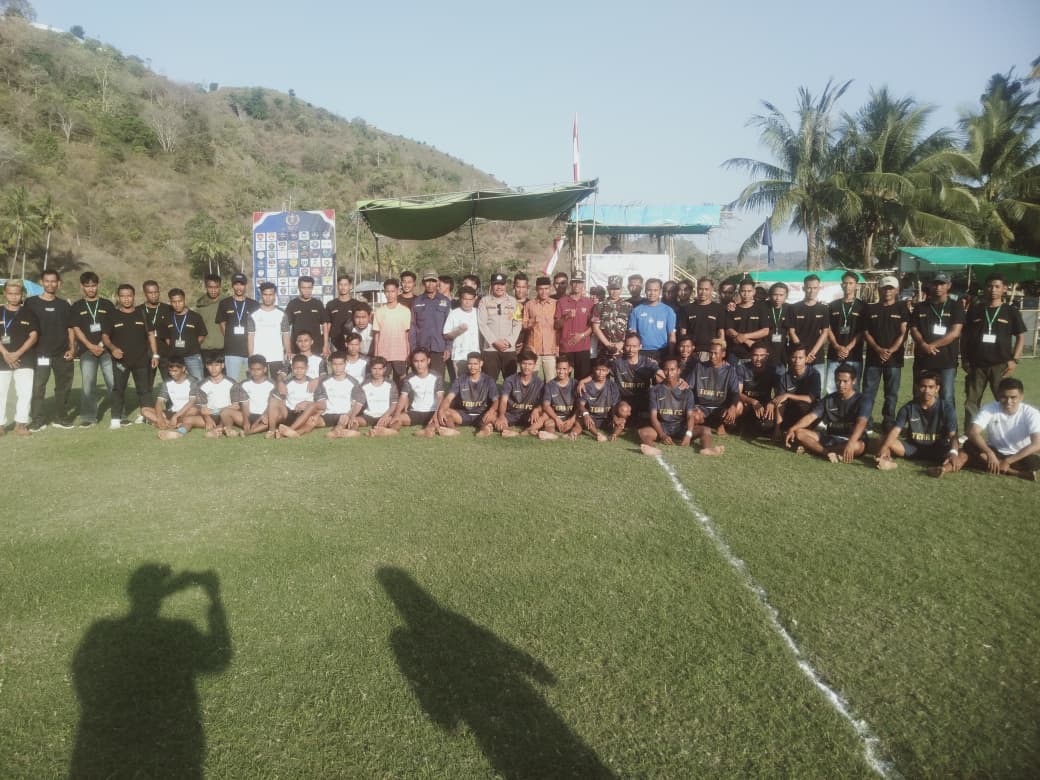 Babinsa dan Pemerintah Kecamatan Ambalawi Buka Turnamen Talapiti Cup