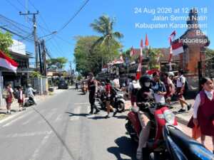 Sat Samapta Polres Karangasem Laksanakan Strong Point Siang, Ciptakan Kamseltibcarlantas di Seputaran Sekolah