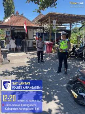 Sat Lantas Polres Karangasem Laksanakan Pengamanan Obyek Wisata Taman Sukasada Ujung