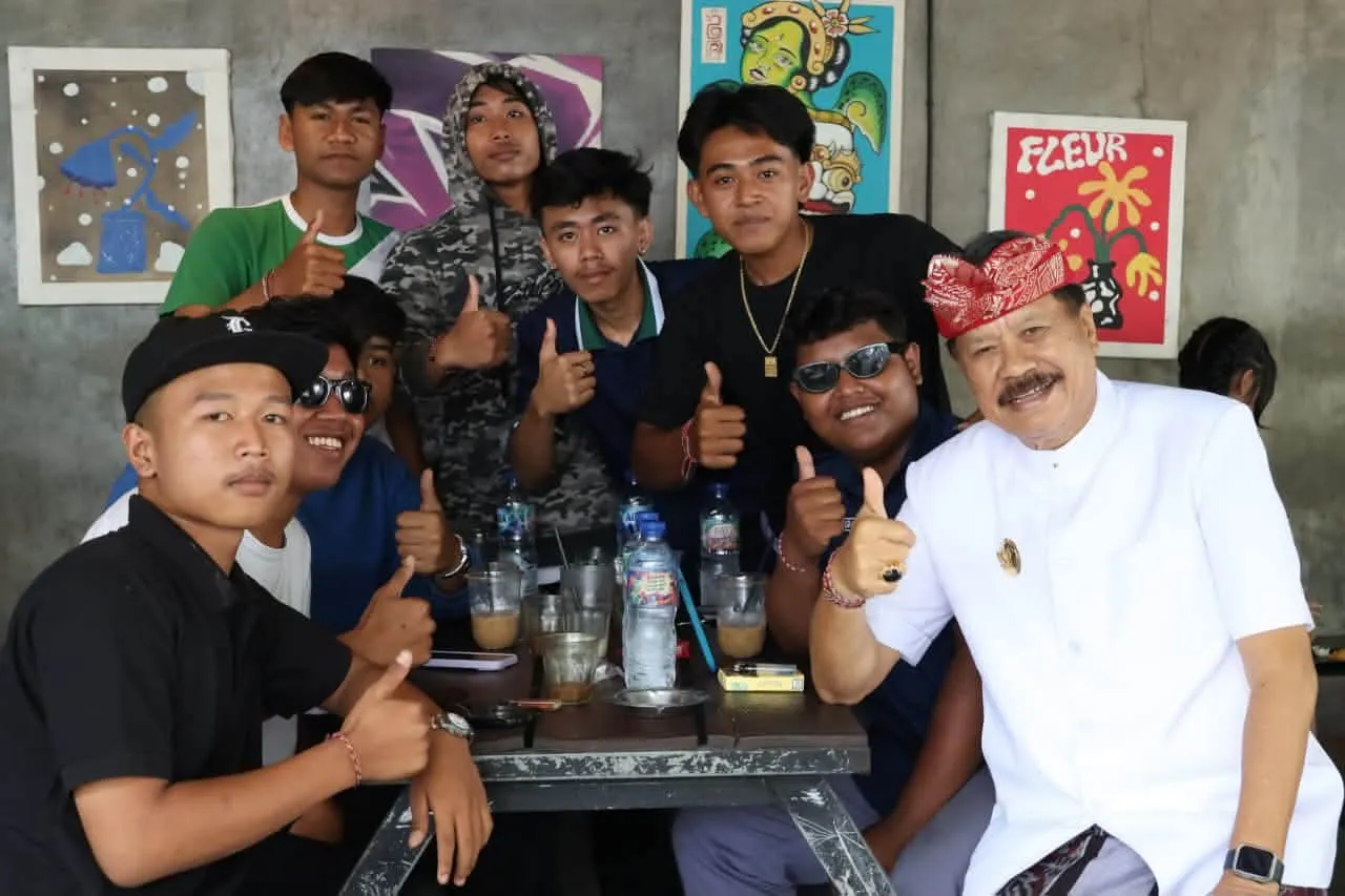 Gubernur Koster Berbagi di Tabanan, Wabup Dirga Apresiasi Semangat Kepedulian dan Kebersamaan Masyarakat