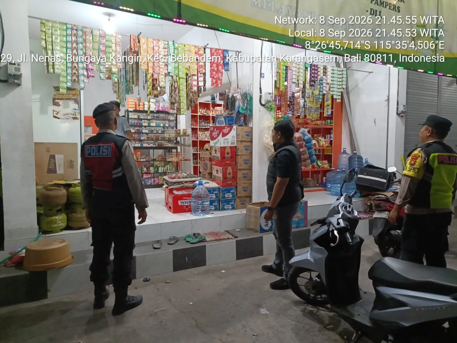 Polsek Bebandem Gelar Patroli Barcode dan Dialogis Malam Hari Guna Antisipasi Gangguan Kamtibmas