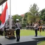 Pimpin Upacara HAORNAS ke-43, Kapolres Klungkung Ajak Personel Budayakan Hidup Aktif dan Bugar