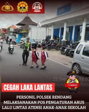 Personil Polsek Rendang Melaksanakan Pos Keselamatan Strong Point Atensi Anak-anak Sekolah Cegah Laka Lantas