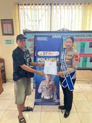 Polres Karangasem  Terus Gencarkan Aplikasi Signal Samsat, Permudah Layanan Pajak bagi Masyarakat