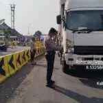 Polsek Padangbai Intensifkan Pemeriksaan Kendaraan, Jaga Keamanan Jalur Penyeberangan
