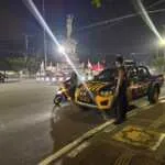 Jaga Keamanan Wilayah, Polsek Denpasar Utara Laksanakan Kegiatan Blue Light Patrol