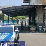Kegiatan Rutin yang ditingktkan Satlantas Polres Karangasem laksanakan patroli di areal Pertokoan Arta Sedana