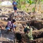 Pembangunan MCK Jadi Sasaran Prioritas, Satgas TMMD Kodim Sumba Barat Optimistis Pekerjaan Selesai Tepat Waktu